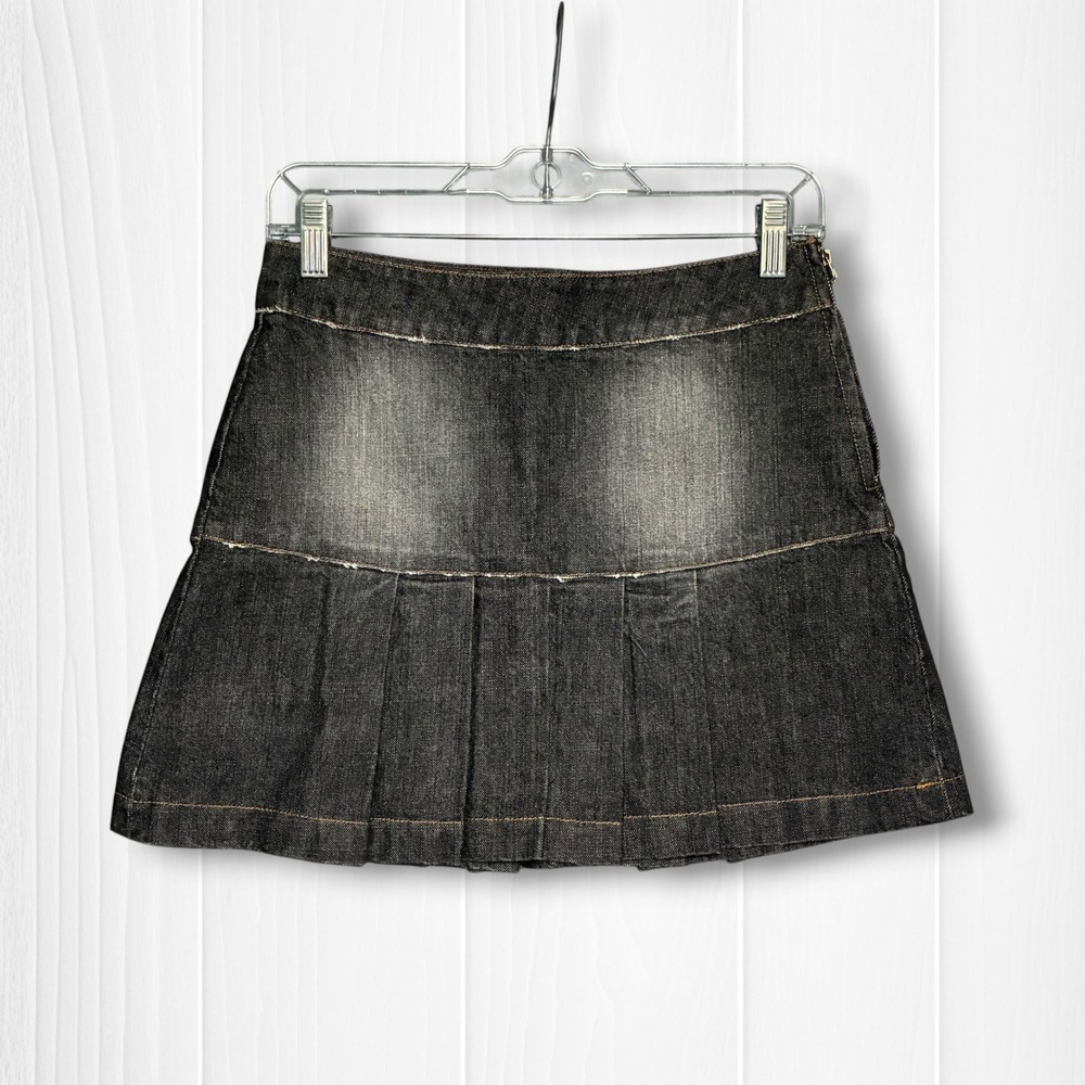 EUC Kookai Pleated Low Rise Denim Mini Skirt Womens 26" Faded Dark Wash